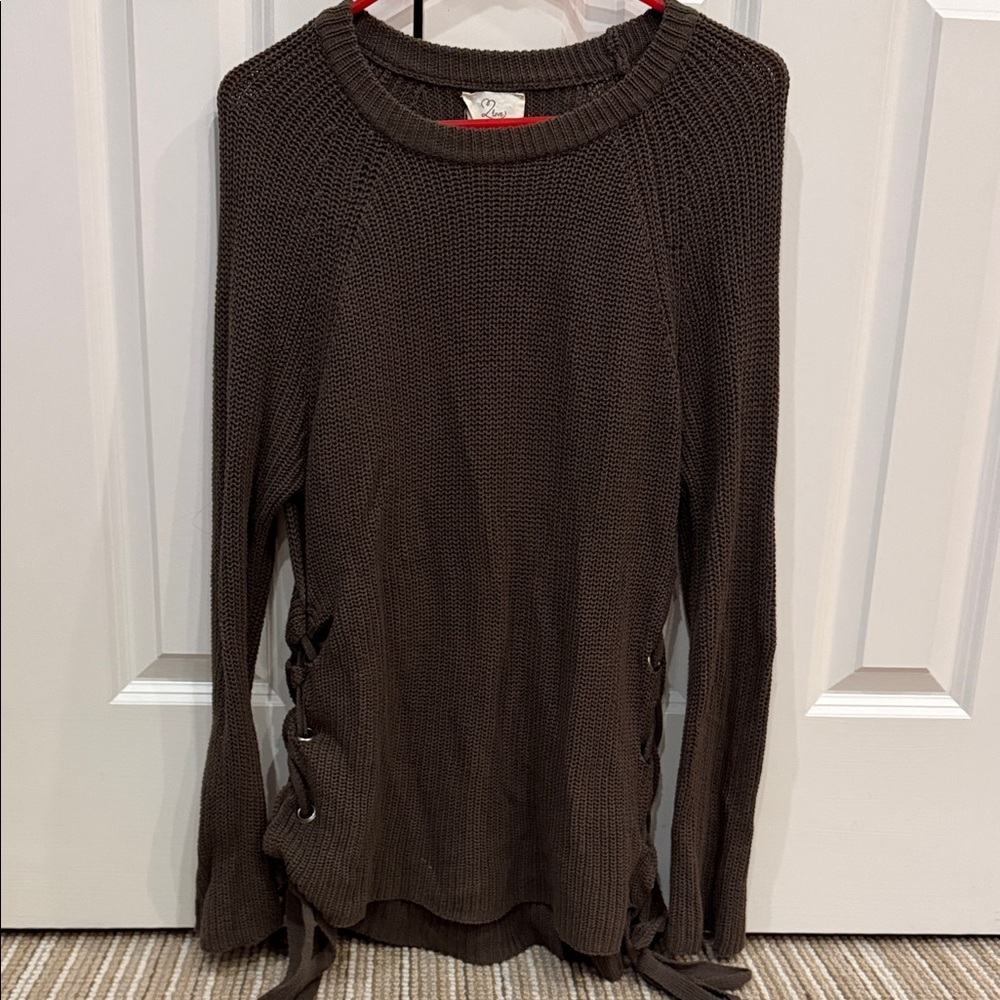 T2love Brown Crew Neck Sweater